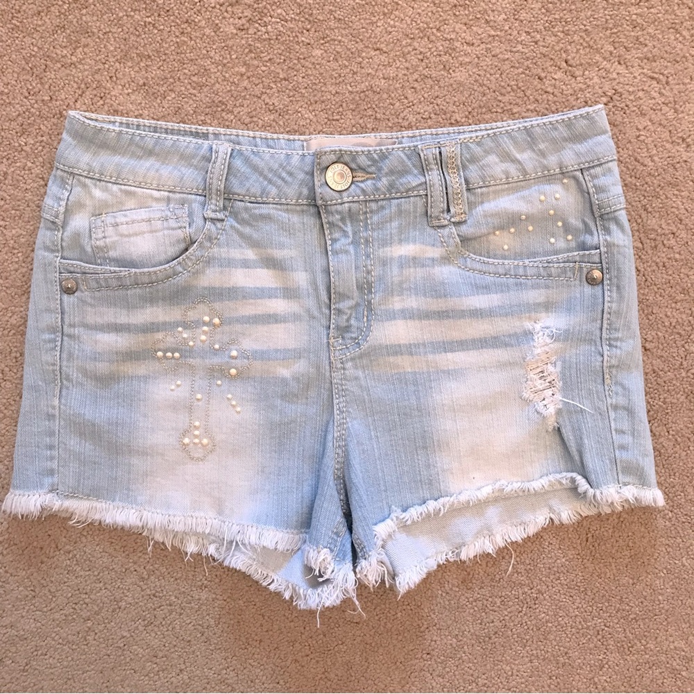 Jolt Distressed Denim Shorts Size 9 Light Blue Pearl Detail Embroidered Cross